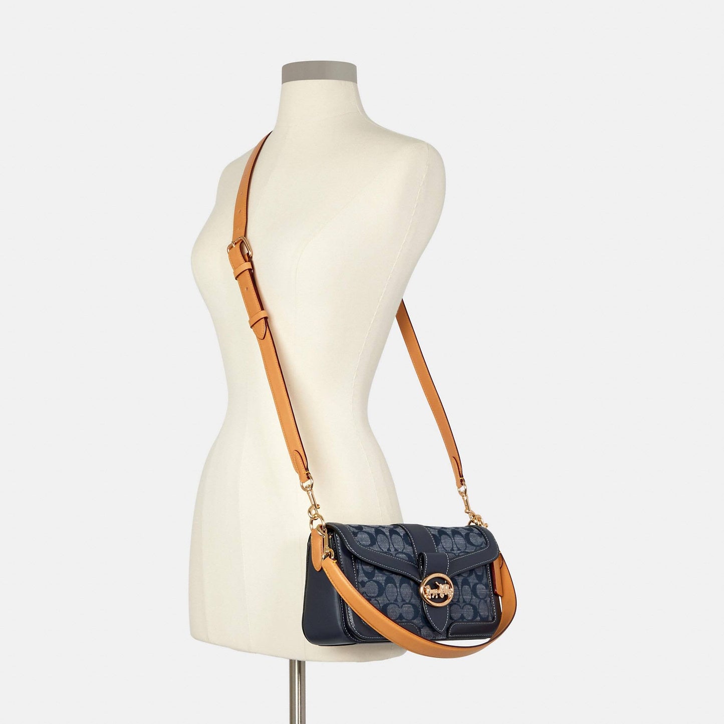 Coach Georgie Shoulder Bag In Signature Chambray